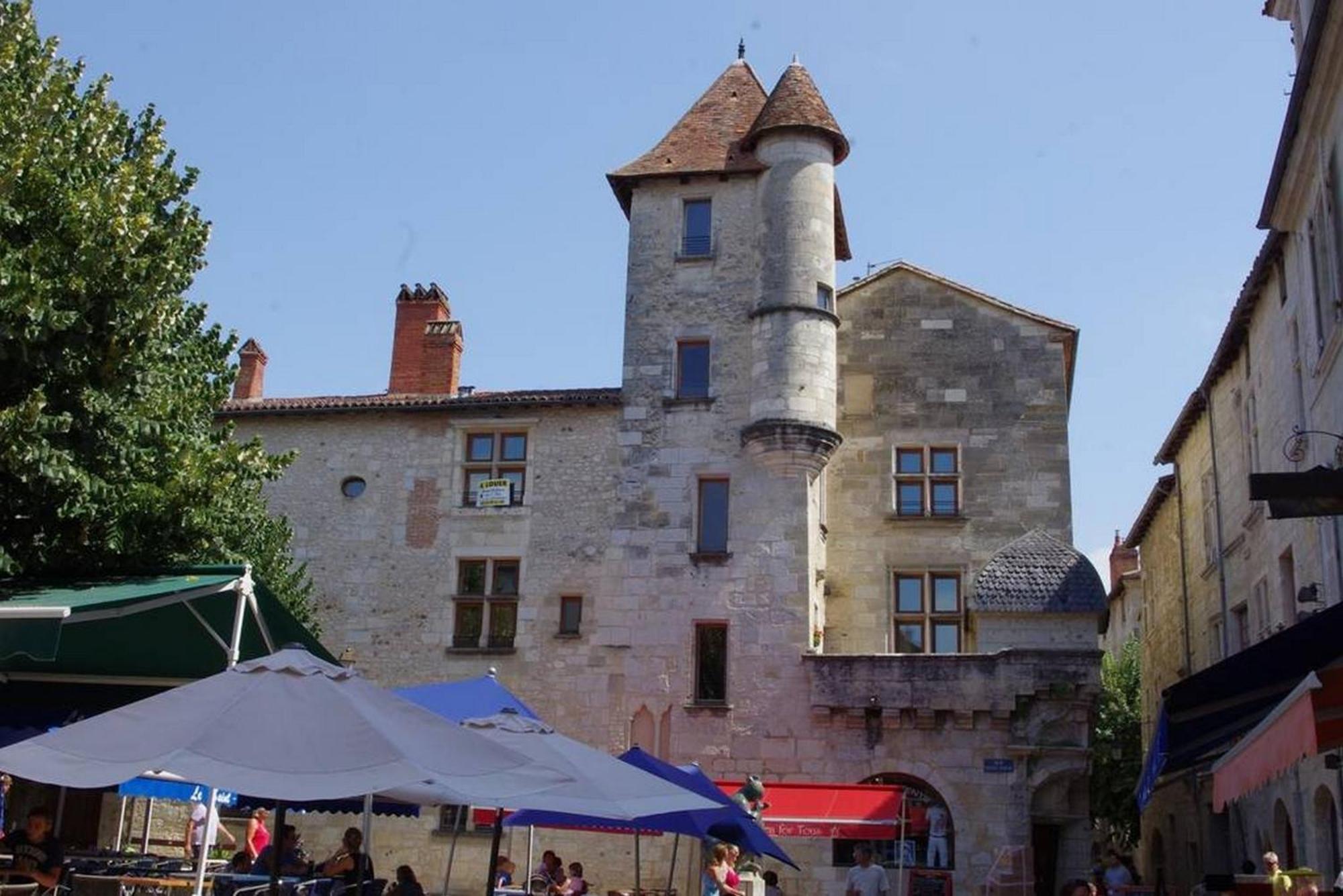 Appartement En Centre Ville Historique Périgueux Exterior foto